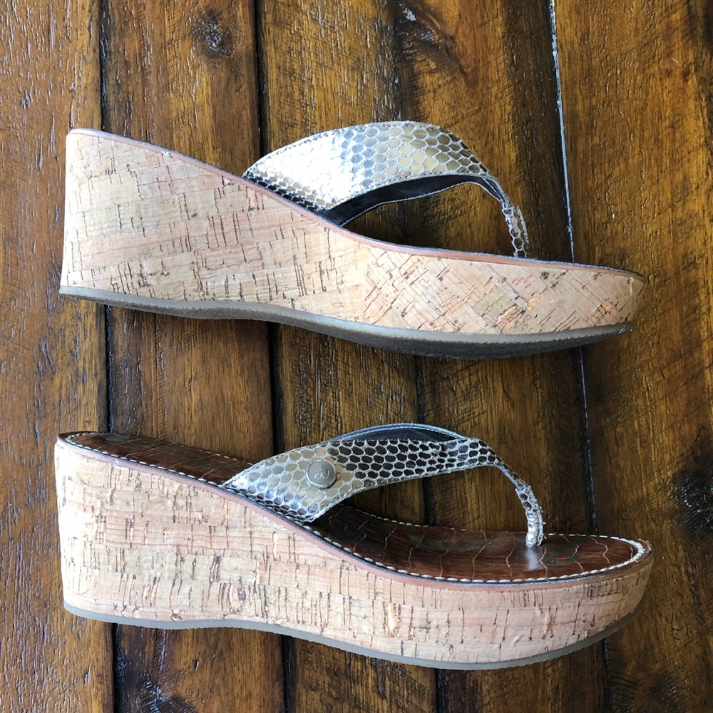 Sam Edelman Romy Wedge Sandal Light Gold and Cork - Picture 2 of 11